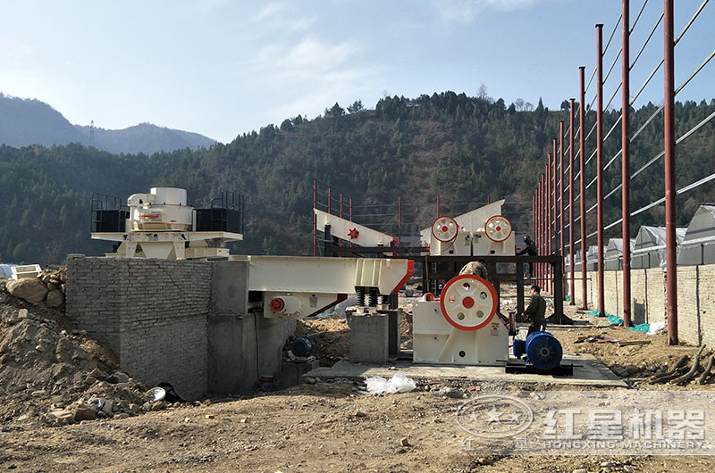 石英石机制砂生产线安装搭建现场